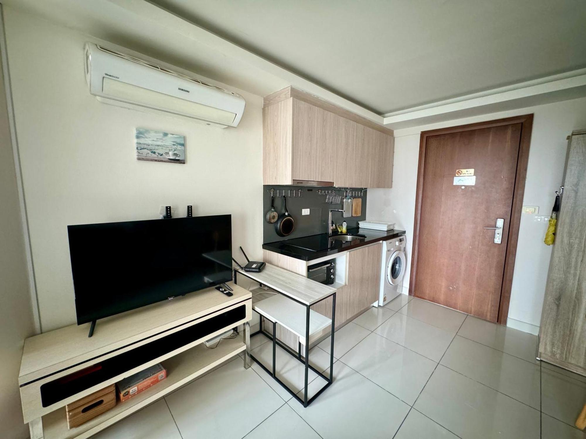 Laguna Bay 2 By Pattaya Sunny Rentals Room photo