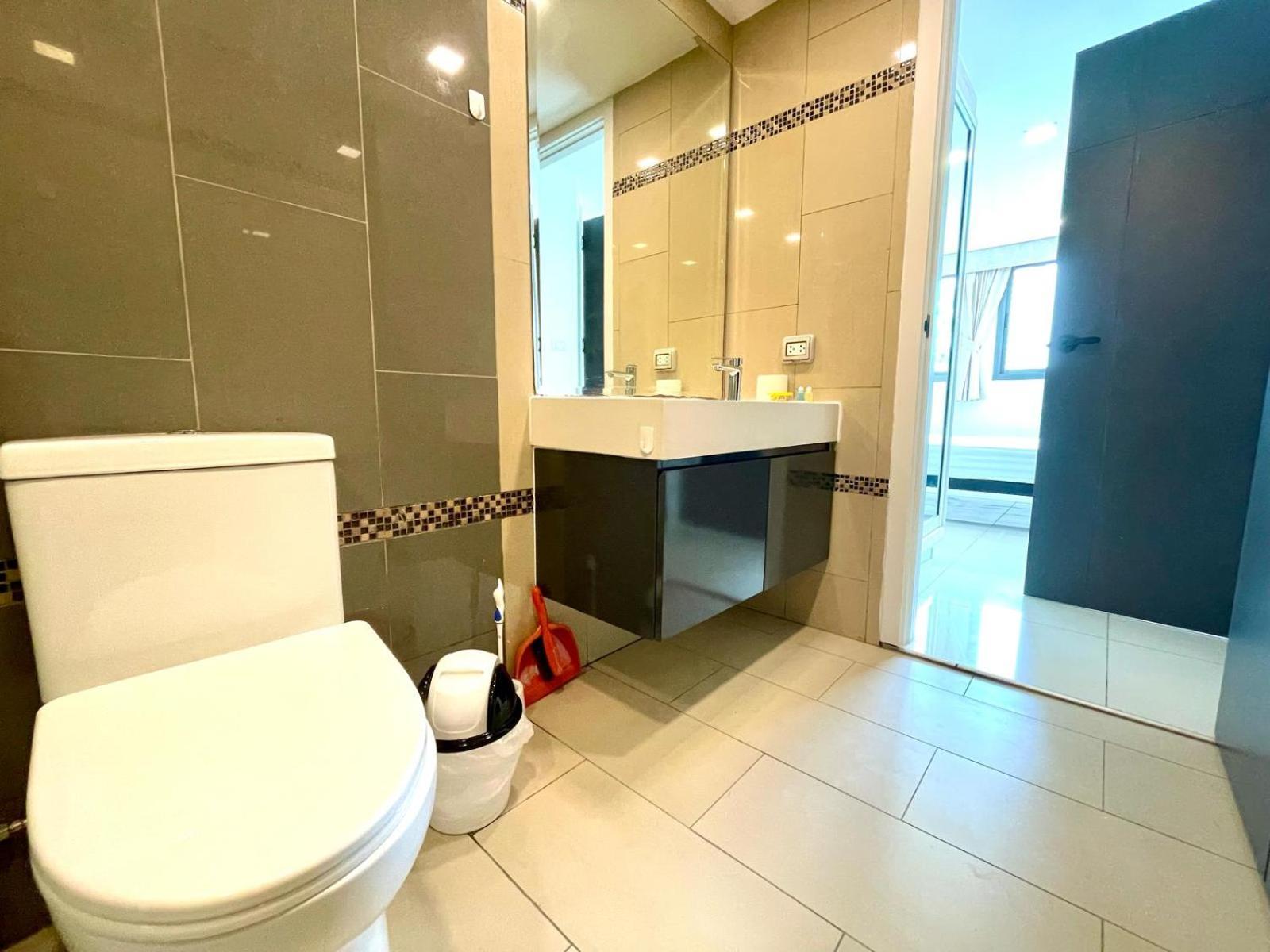 Laguna Bay 2 By Pattaya Sunny Rentals Room photo